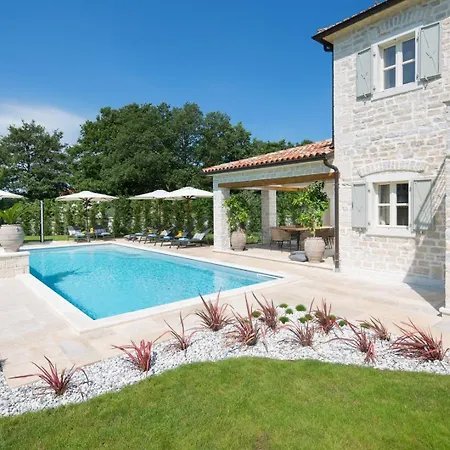 Villa Elena U Ladicima For 8 People With Private Pool & Sports Complex In Istria Ladici