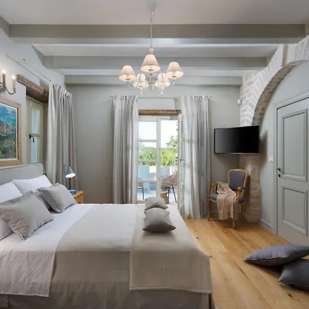 Villa Elena U Ladicima For 8 People With Private Pool & Sports Complex In Istria Ladici